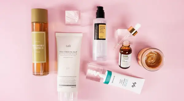 Hudvårdsprodukter för z skin repair: essenser, ampuller och krämer.
