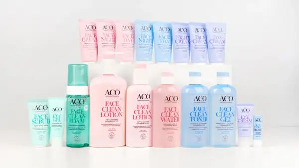 ACO: en rad hudvårdsprodukter, inklusive ACO purifying day cream, rengöringslotioner, skum och krämer i olika färger.